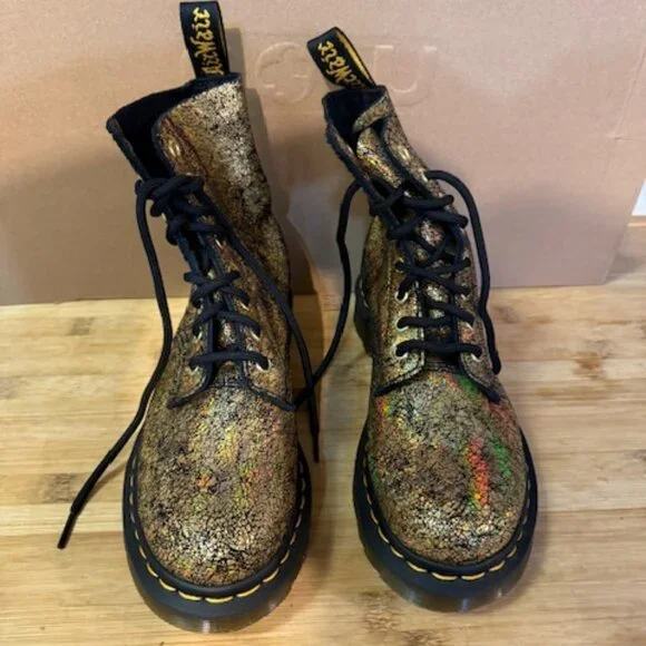 Dr. Martens Cracked Gold 1460 Pascal Lace-Up Boots - NWOT - Picture 14 of 16